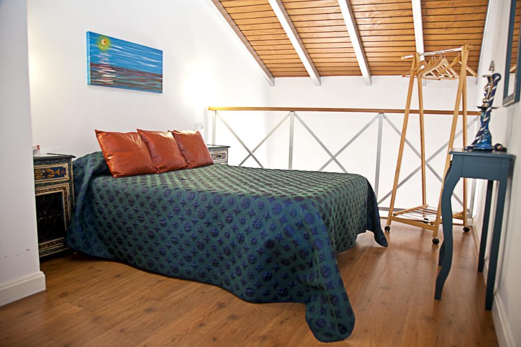 Apartamentos La Casa De La Alameda Medina-Sidonia Rum bild