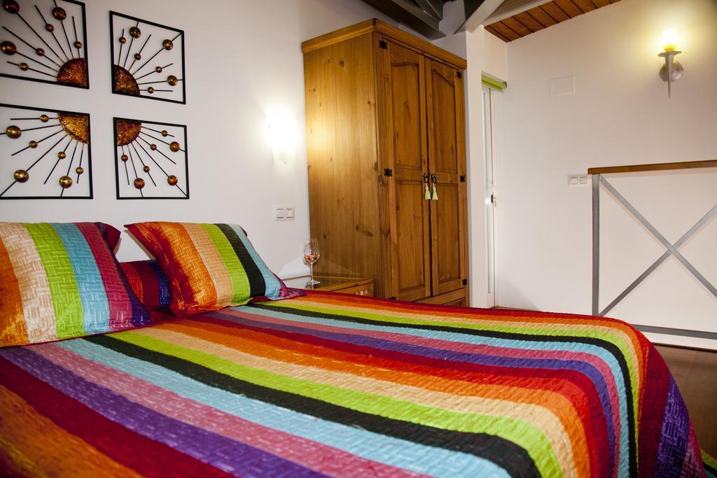 Apartamentos La Casa De La Alameda Medina-Sidonia Rum bild