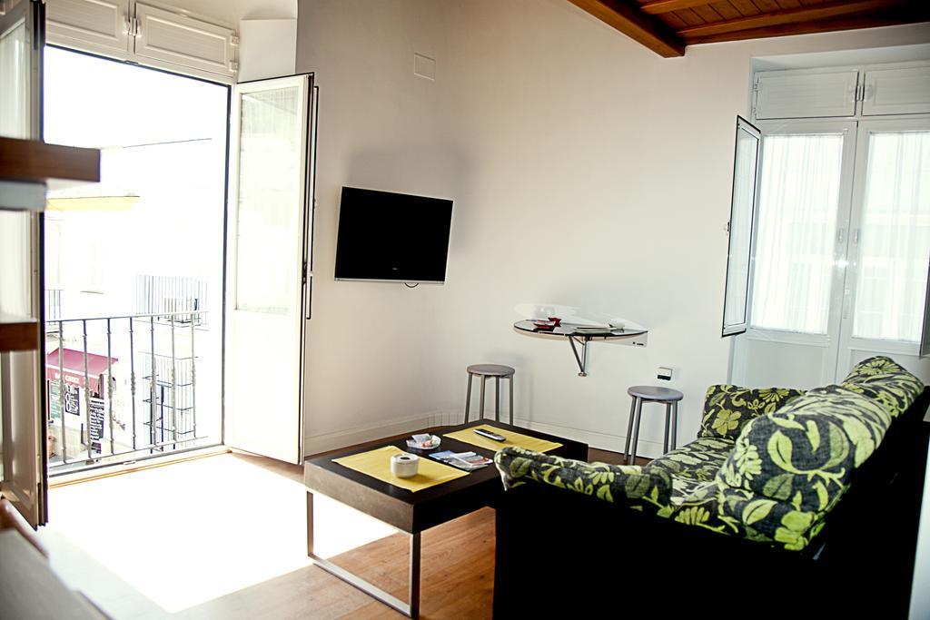 Apartamentos La Casa De La Alameda Medina-Sidonia Rum bild